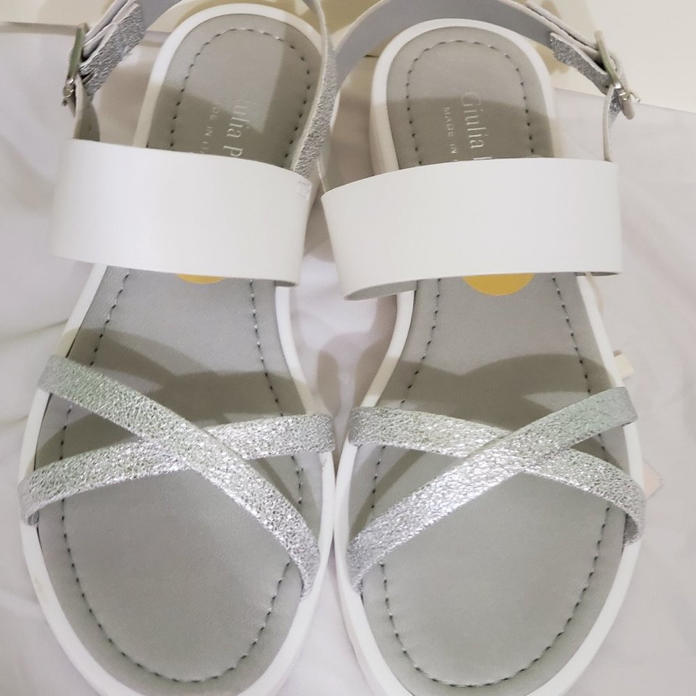 Girl's Giuia Palai  Sandals Size 3 White NWT